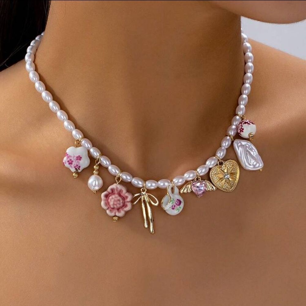 Elegant Pearl Charm Necklace A1222